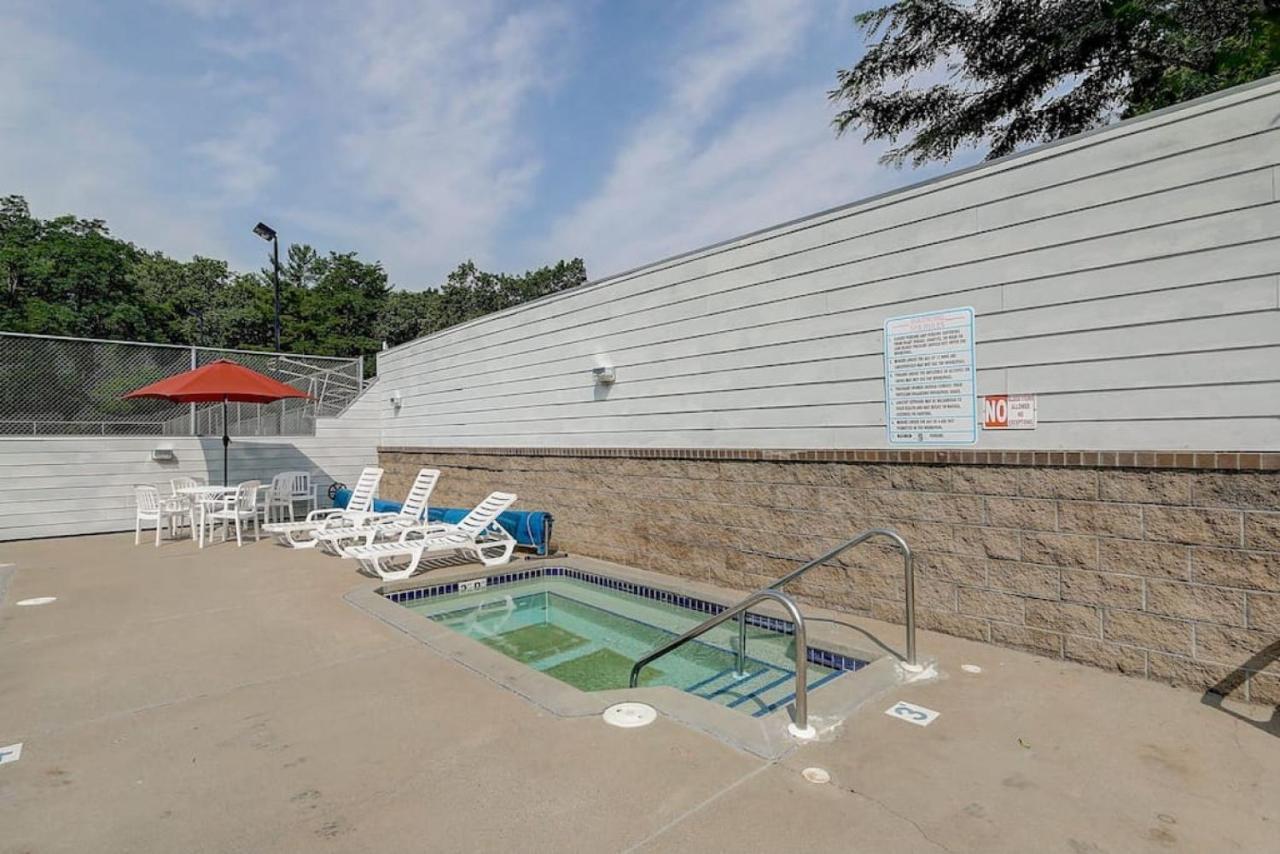 Brown Family Condo For Families Golf Trips And Girls Getaways 威斯康星戴尔 外观 照片